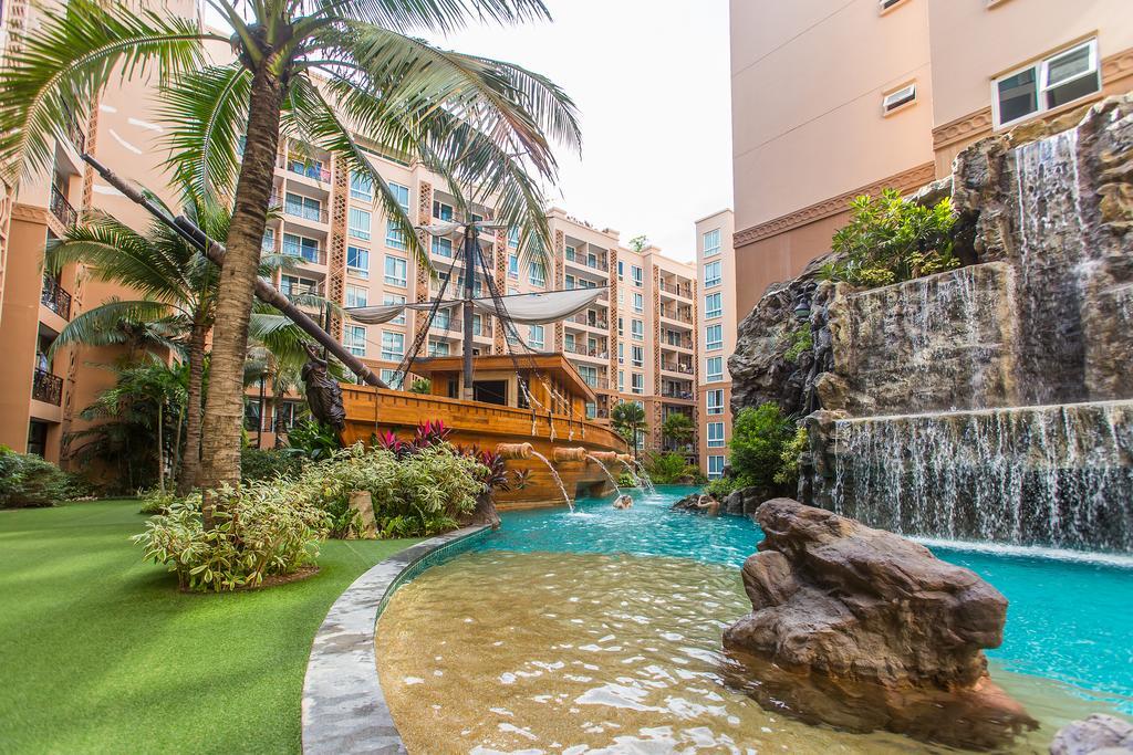 Atlantis Residence Jomtien Beach Exterior photo